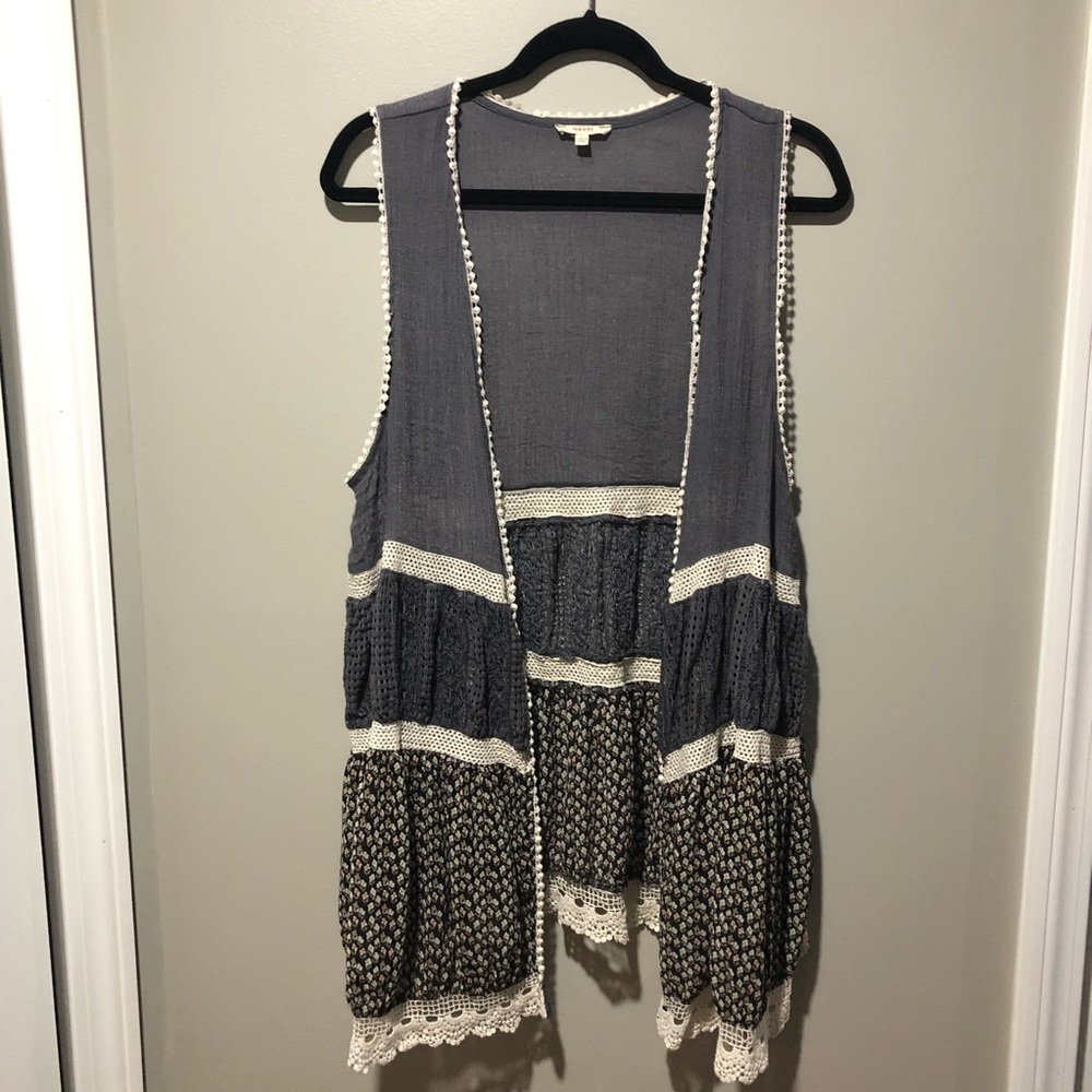 easel | Mixed Fabric Boho Vest - Gray Blue L